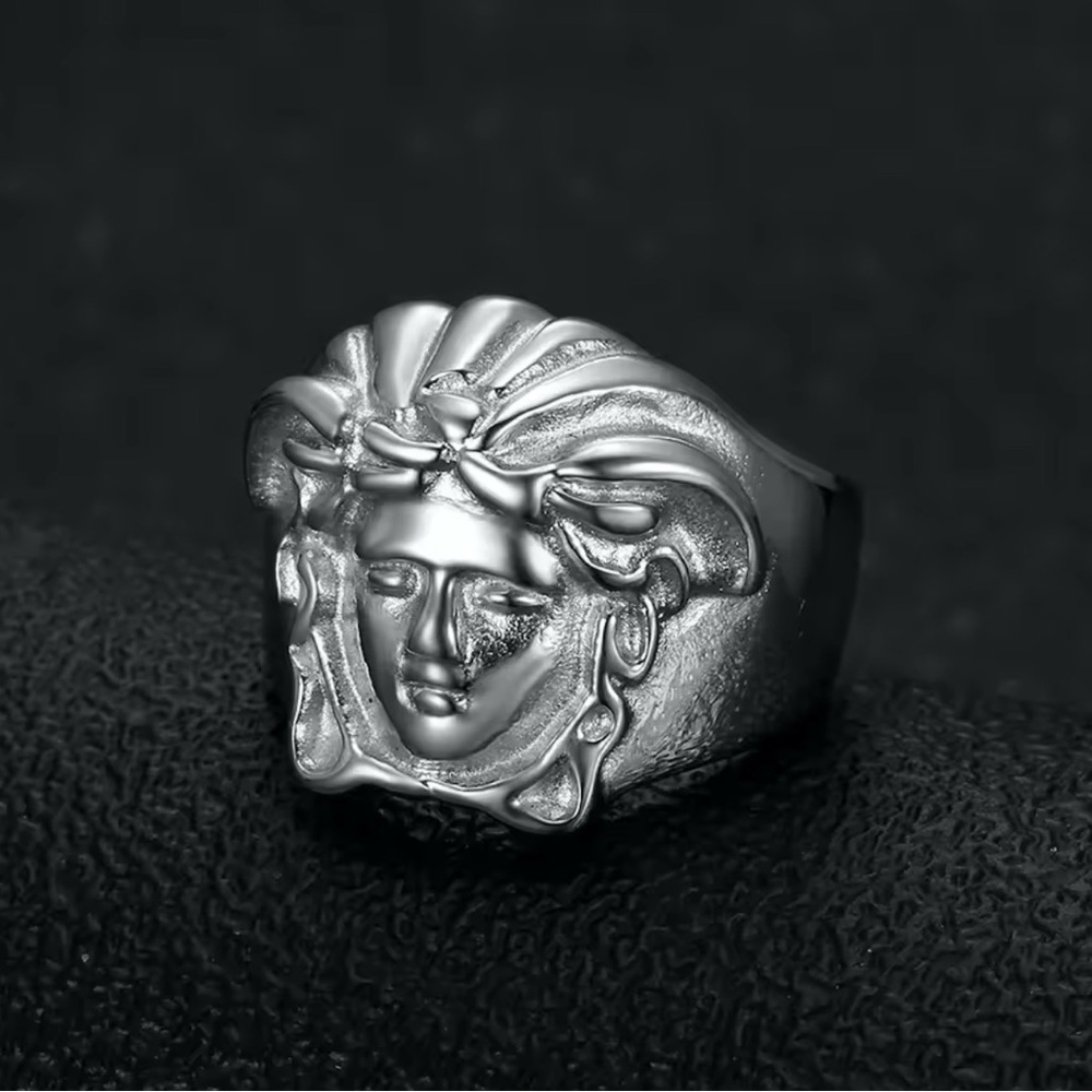 Brand new Men’s silver tone Medusa ring size 10 ten jewelry accessories